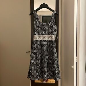 Like new adorable 0 midi work dress